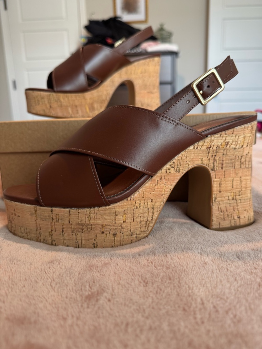 NEW IN BOX NIB Anthropologie Cross Strap Platform Wedges, Brown, Size 40/9.5 - Picture 2 of 6